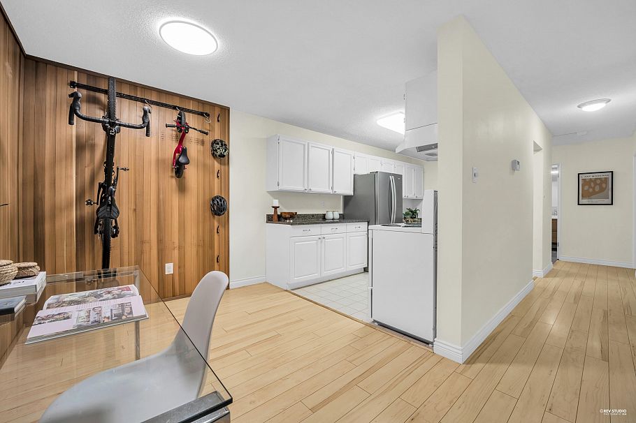 103 150 E 5th Street North Vancouver, BC - 9