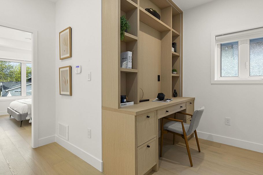 2 3255 13th Avenue Vancouver, BC - 25