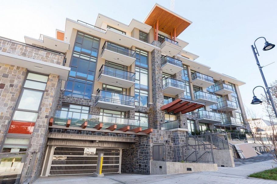 404 1295 Conifer Street North Vancouver, BC - 2