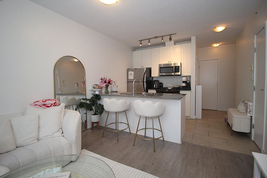 703 480 Robson Street Vancouver, BC - 6