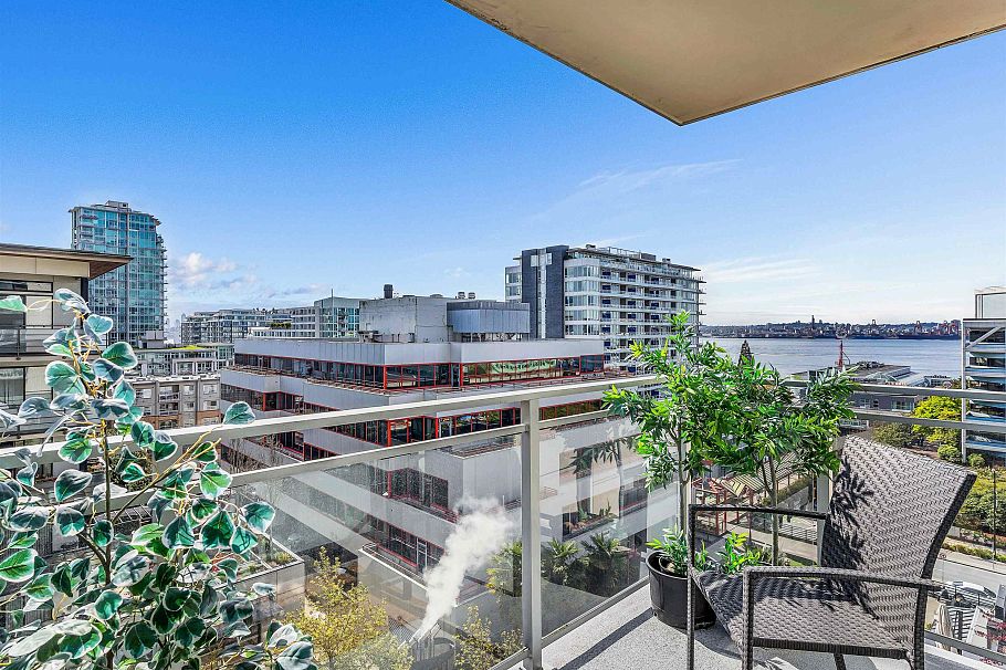 701 155 W 1st Street North Vancouver, BC - 2