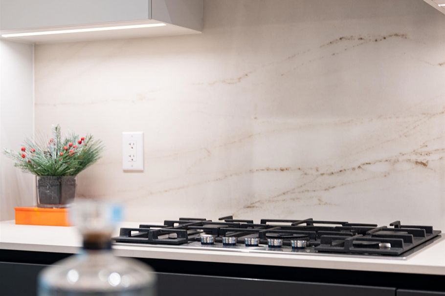 173 805 W 49th Avenue Vancouver, BC - 12