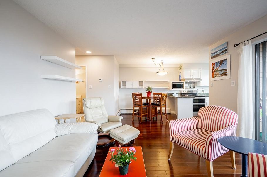 209 2211 W 2nd Avenue Vancouver, BC - 8