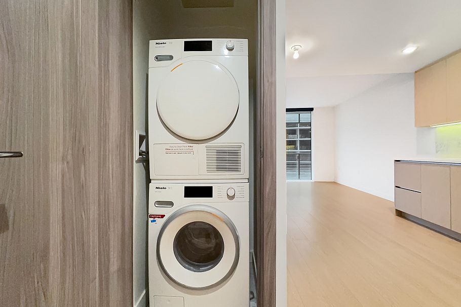 14xx 89 NELSON STREET, Vancouver BC V6Z 0E7 Vancouver, BC - 14