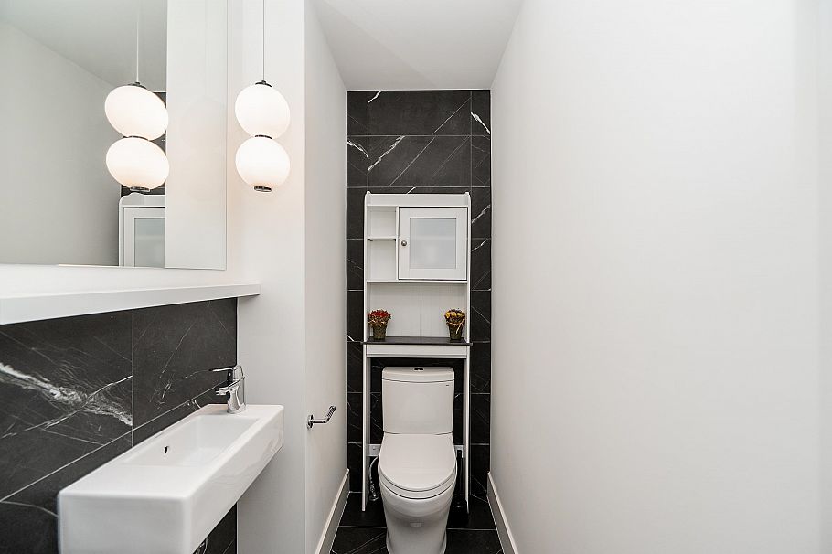 6840 Oak Street Vancouver, BC - 9