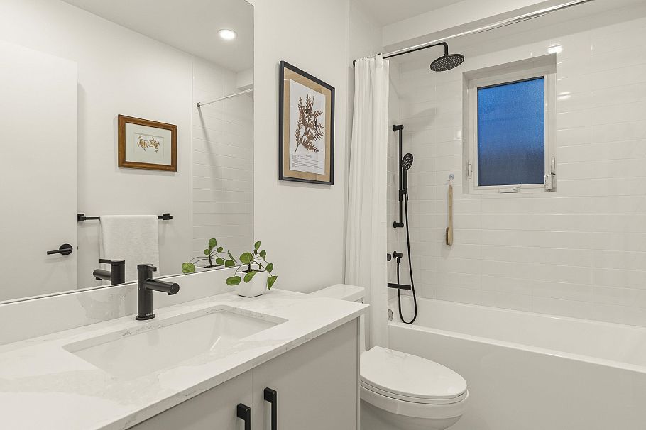 517 E 11th Avenue Vancouver, BC - 20