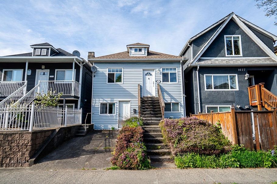 1623 E 12th Avenue Vancouver, BC - 1