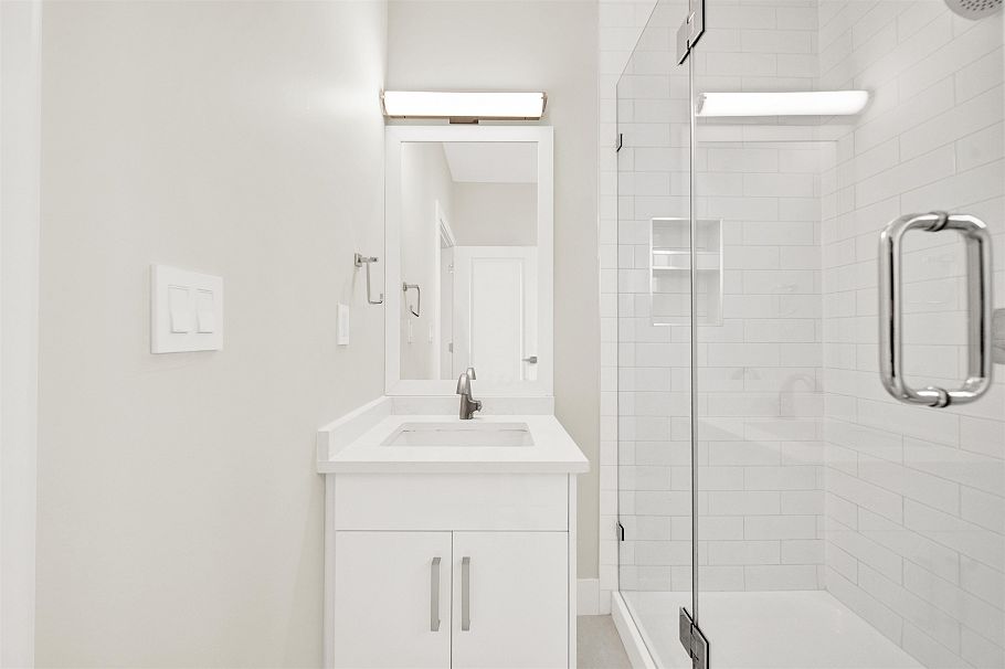 3128 Kings Avenue Vancouver, BC - 13