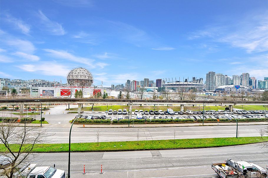 403 1188 Quebec Street Vancouver, BC - 1