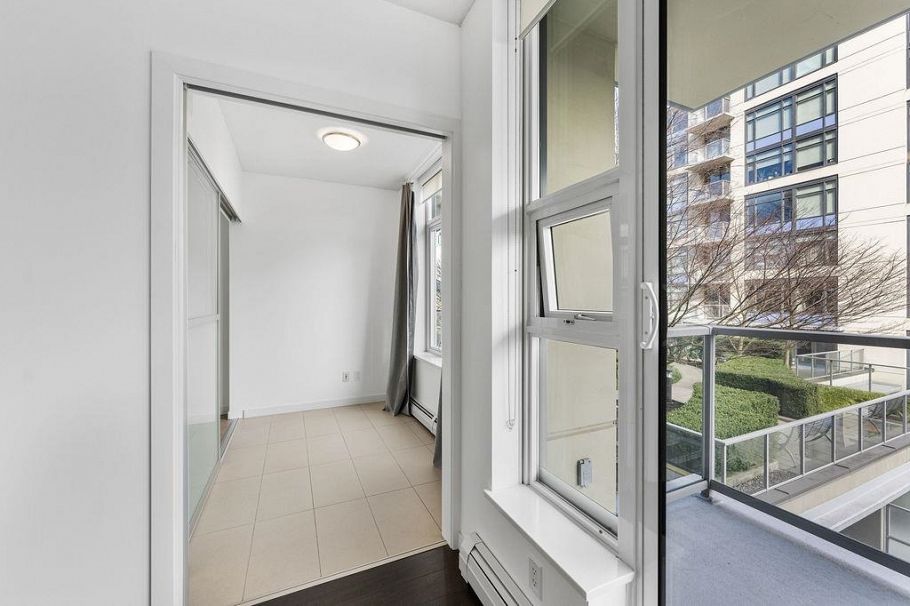 701 1708 Columbia Street Vancouver, BC - 20