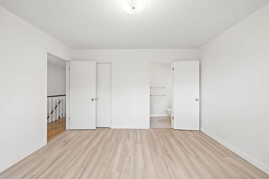 532 W 64th Avenue Vancouver, BC - 10