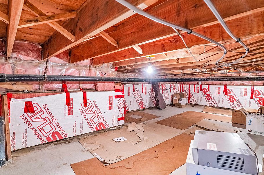 3263 W 14th Avenue Vancouver, BC - 35