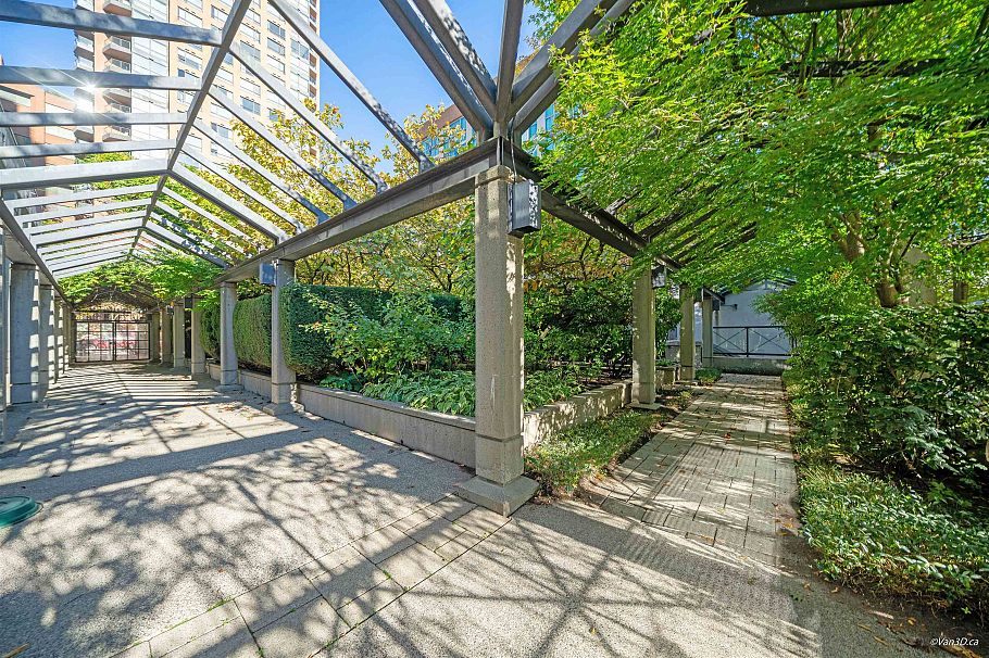 2704 1188 Howe Street Vancouver, BC - 33
