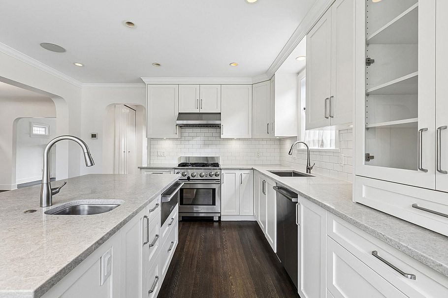 2859 W 33rd Avenue Vancouver, BC - 7