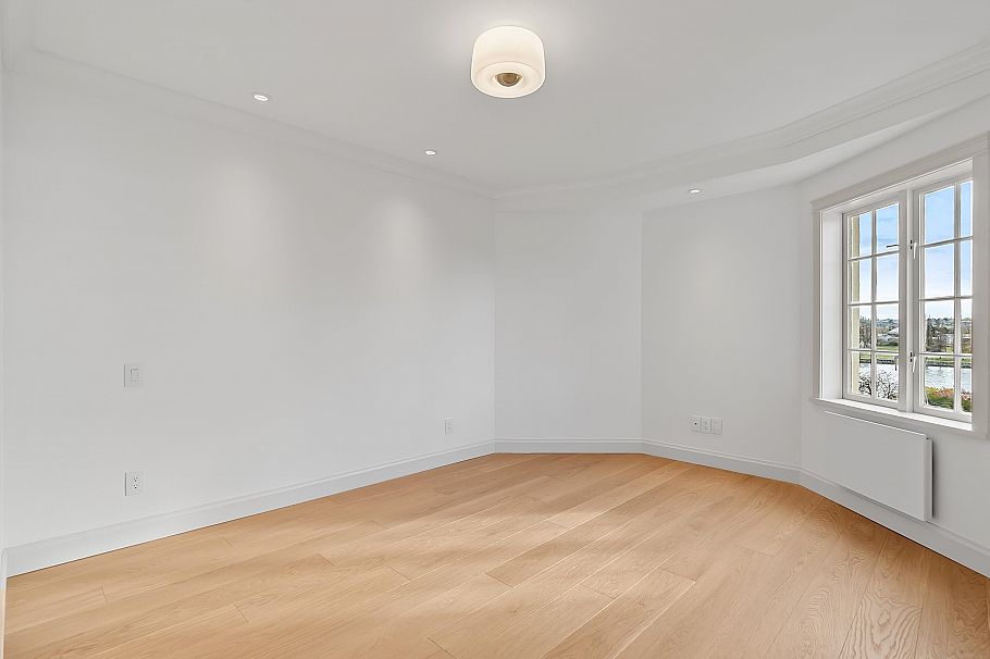 306 1311 Beach Avenue Vancouver, BC - 10