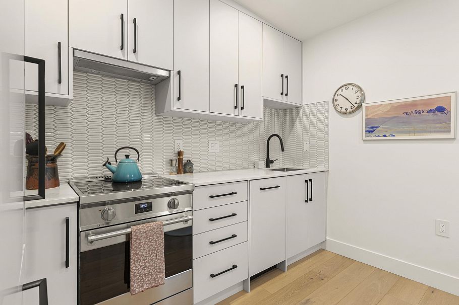 517 E 11th Avenue Vancouver, BC - 10