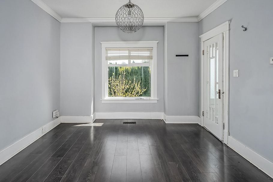 6085 Quebec Street Vancouver, BC - 4