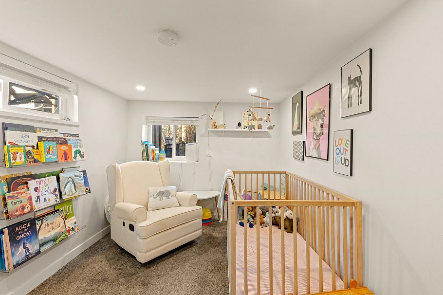 612 E 4th Street North Vancouver, BC - 24