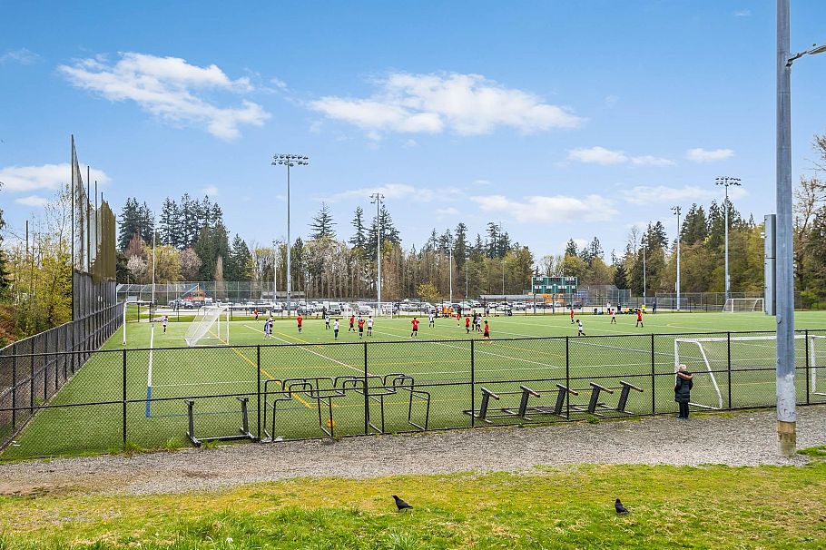 2136 Jones Avenue North Vancouver, BC - 30