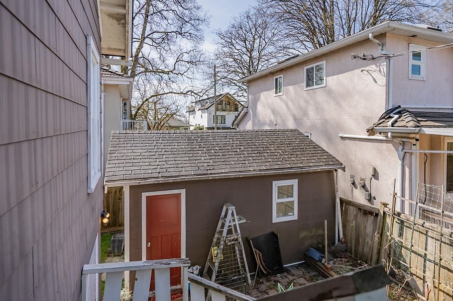 6085 Quebec Street Vancouver, BC - 24