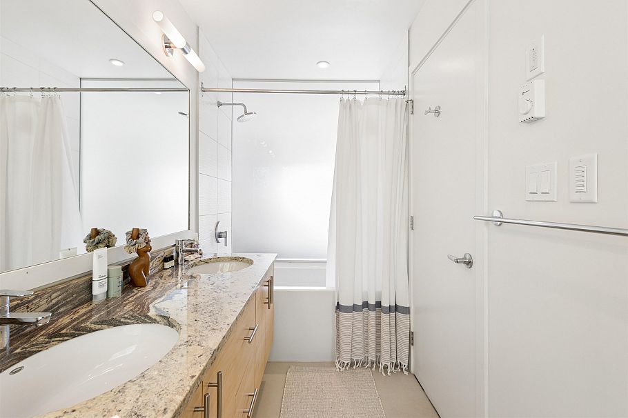 2 265 E 8th Street North Vancouver, BC - 21