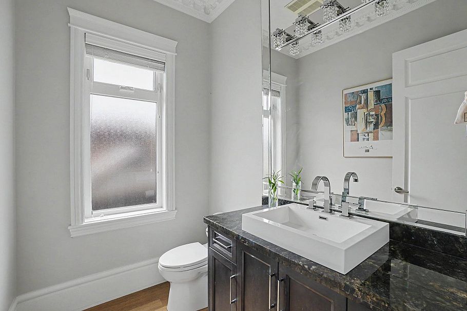 4433 Wallace Street Vancouver, BC - 11
