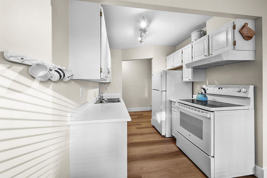 101 2935 Spruce Street Vancouver, BC - 13