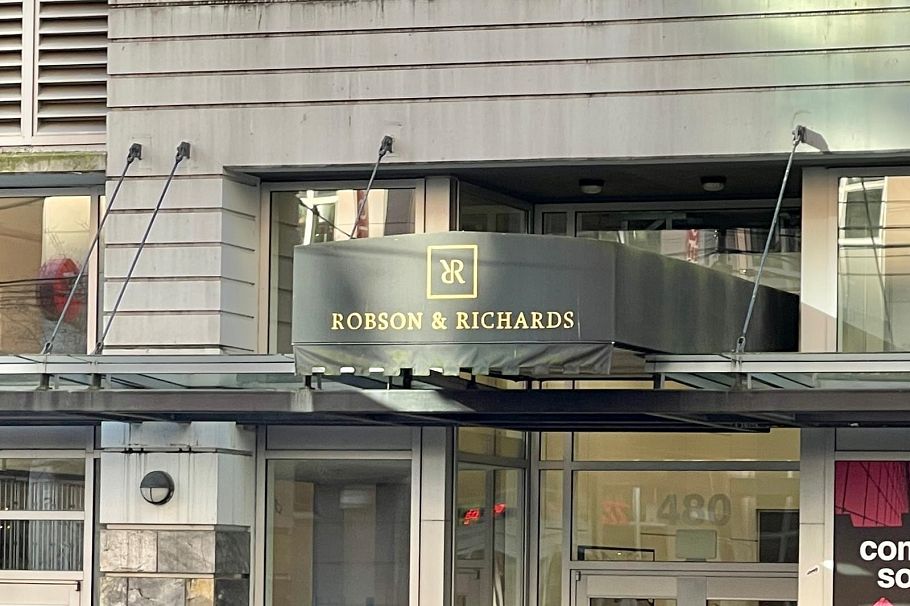 703 480 Robson Street Vancouver, BC - 2