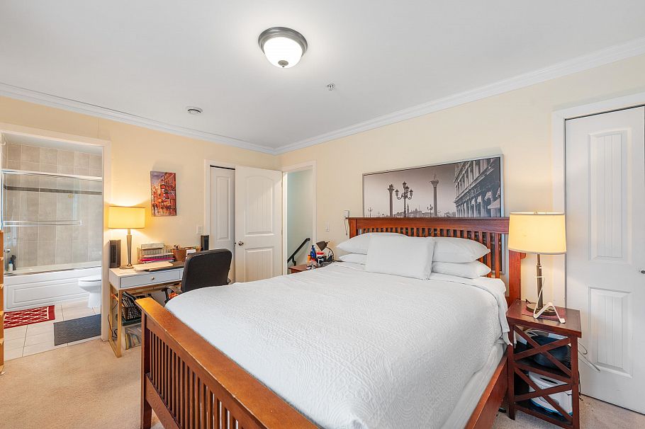 1636 E 12th Avenue Vancouver, BC - 13