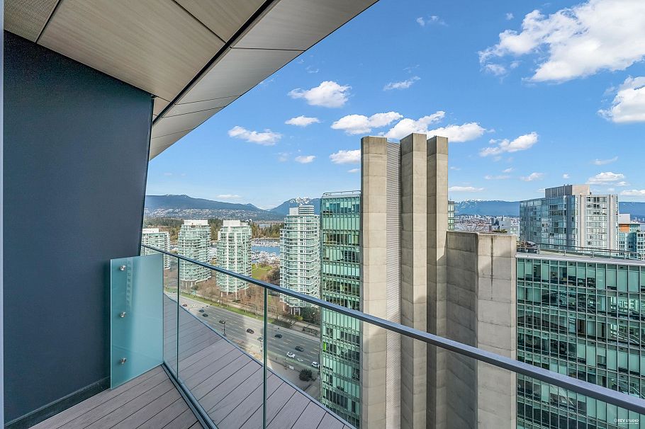 2203 1568 Alberni Street Vancouver, BC - 17