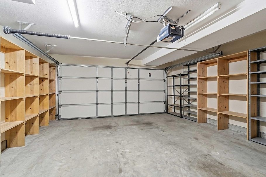 8433 Jellicoe Street Vancouver, BC - 6