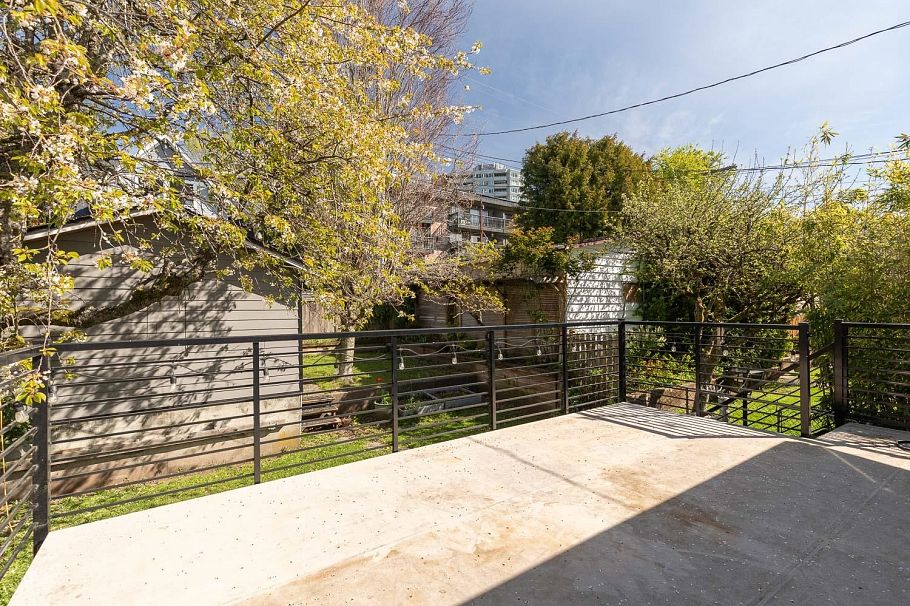 3853 Frances Street Burnaby, BC - 13