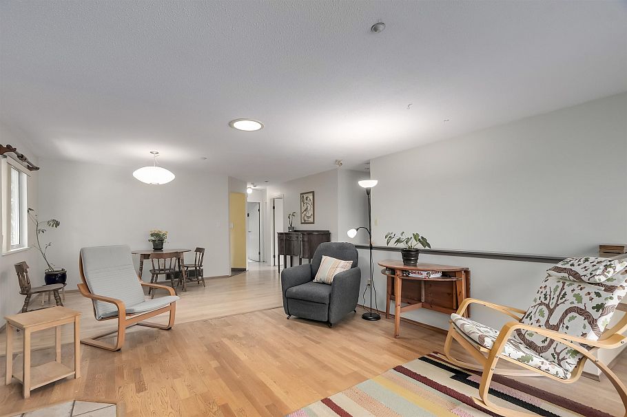 229 W 22nd Street North Vancouver, BC - 6