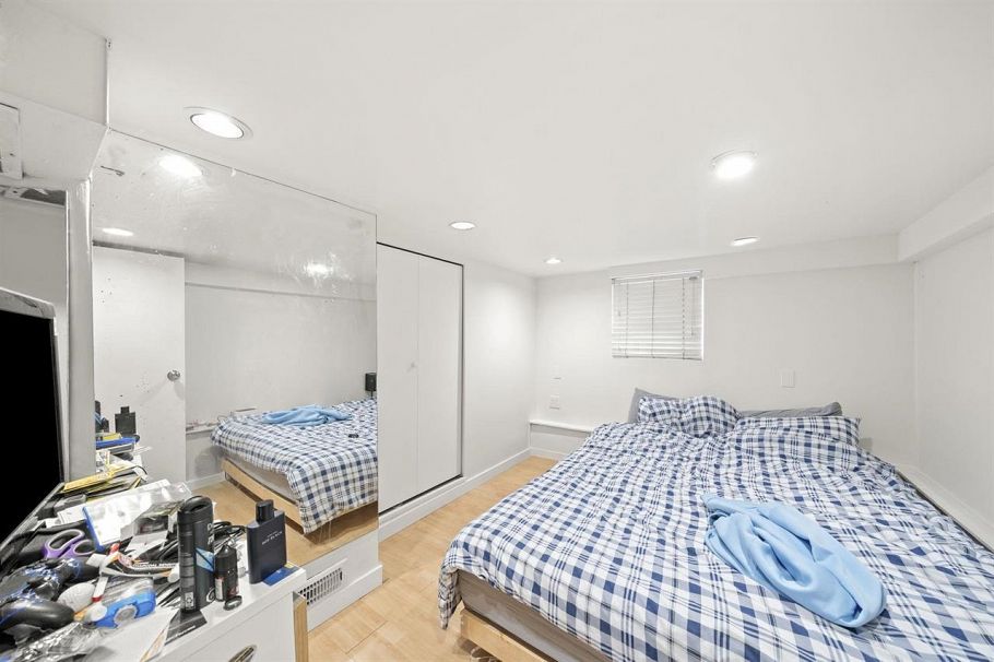 2452 2492 Balsam Street Vancouver, BC - 6