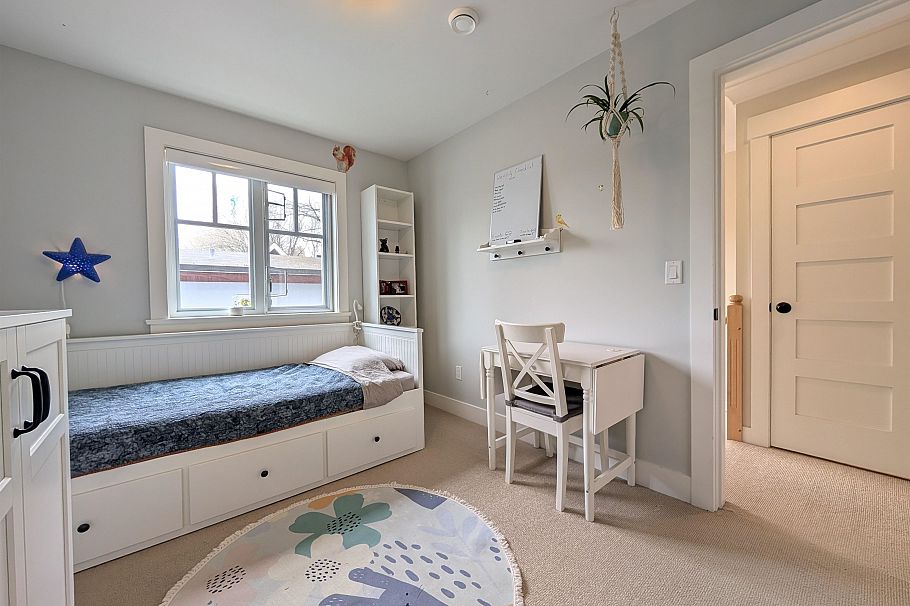 945 E 21st Avenue Vancouver, BC - 7