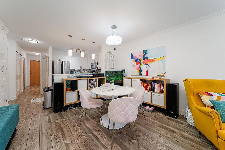 104 2181 W 12th Avenue Vancouver, BC - 4