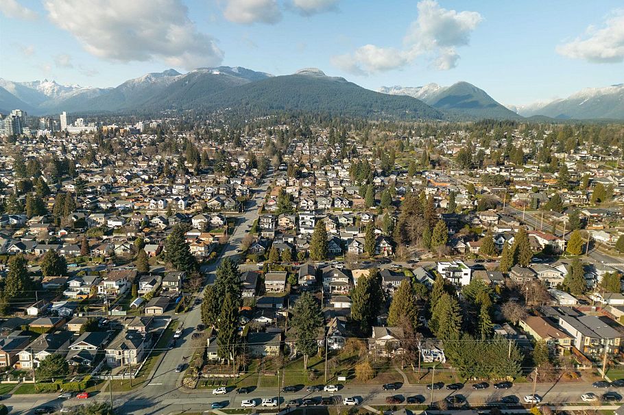 612 E 4th Street North Vancouver, BC - 28