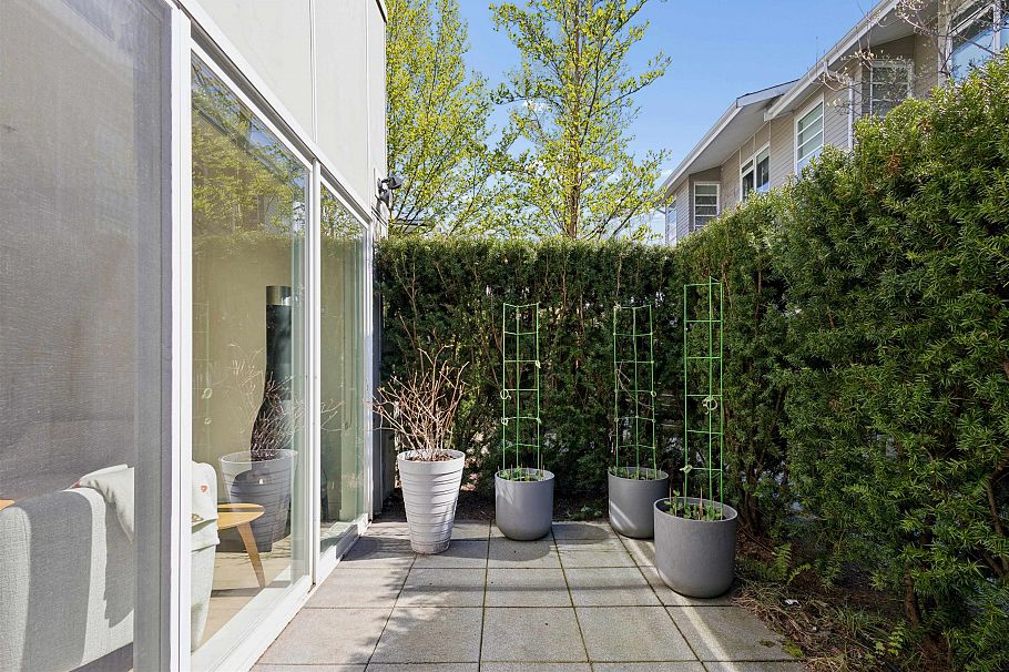 2 265 E 8th Street North Vancouver, BC - 30