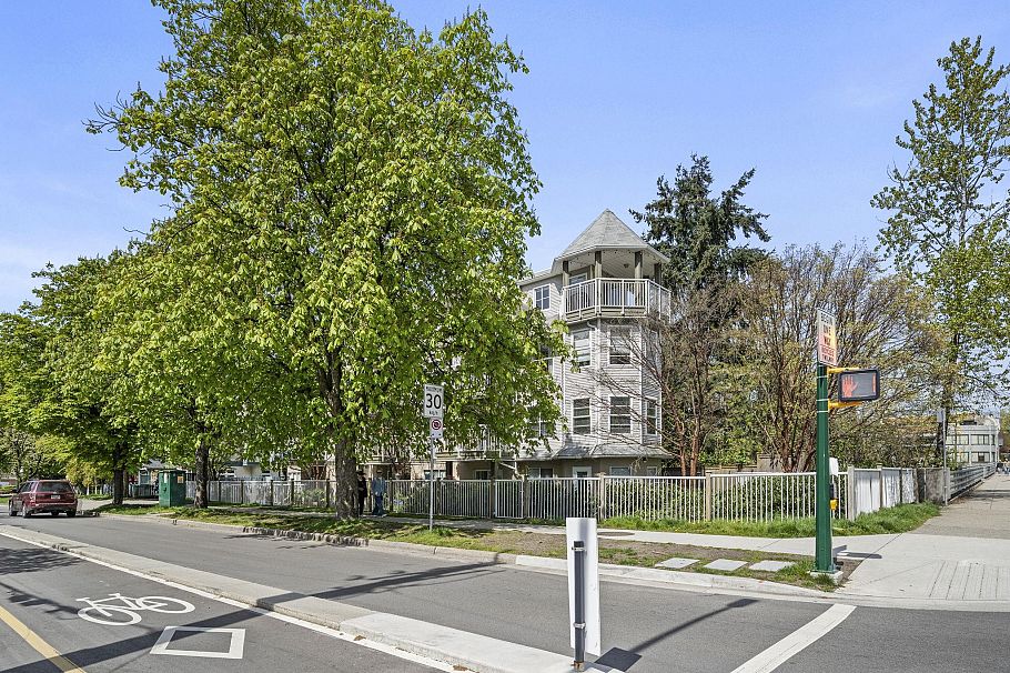 204 1883 E 10th Avenue Vancouver, BC - 28