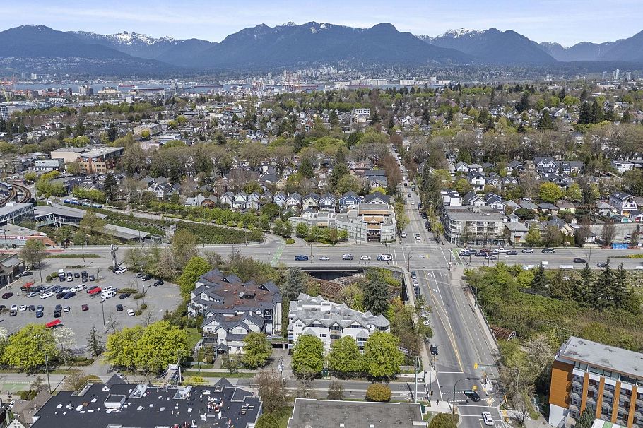 204 1883 E 10th Avenue Vancouver, BC - 30