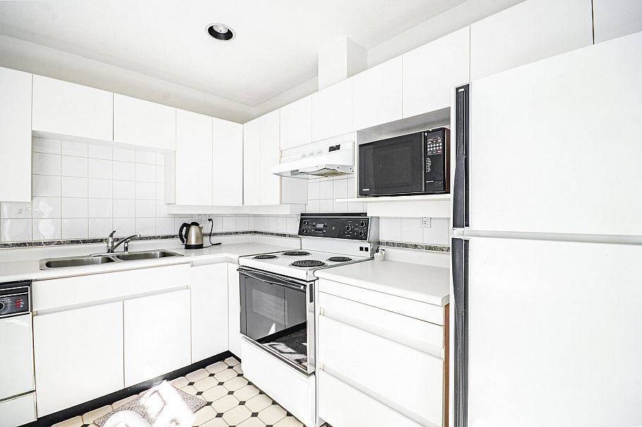 203 865 W 15th Avenue Vancouver, BC - 8