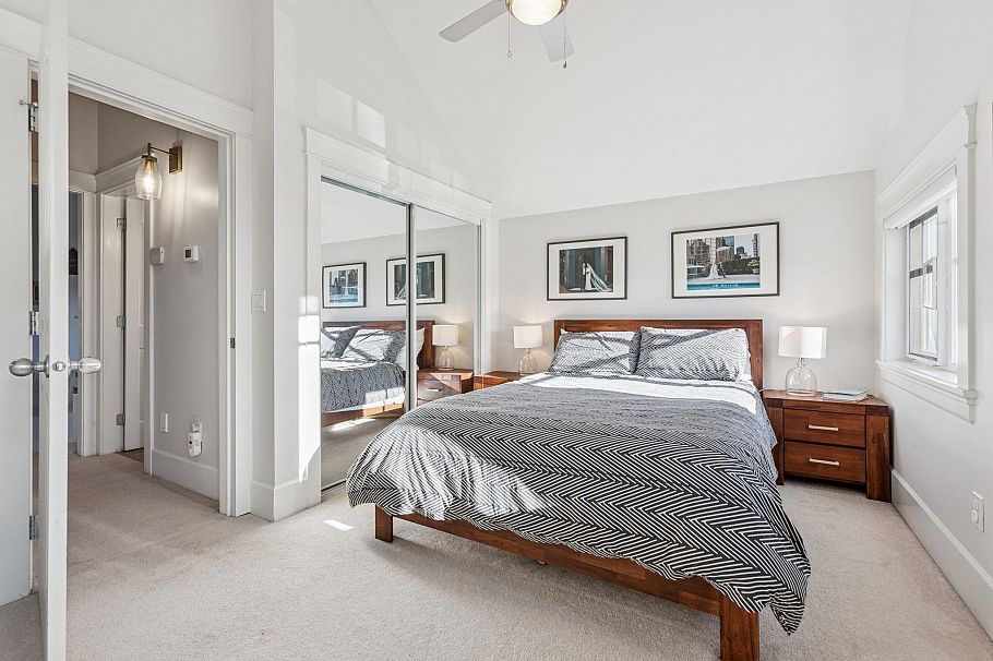 2163 Napier Street Vancouver, BC - 17