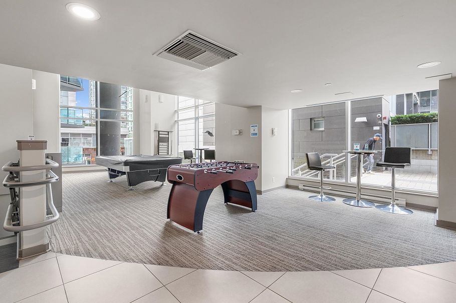 703 233 Robson Street Vancouver, BC - 19