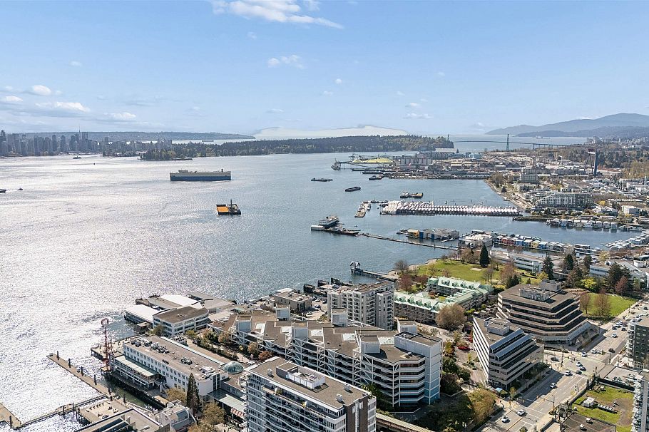 2 265 E 8th Street North Vancouver, BC - 39