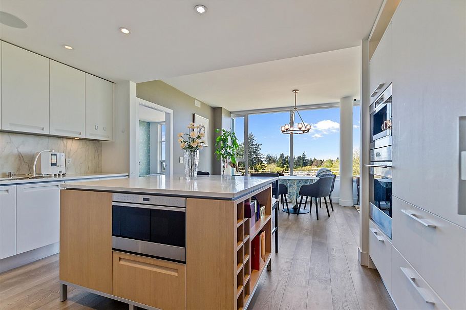 402 6333 West Boulevard Vancouver, BC - 8