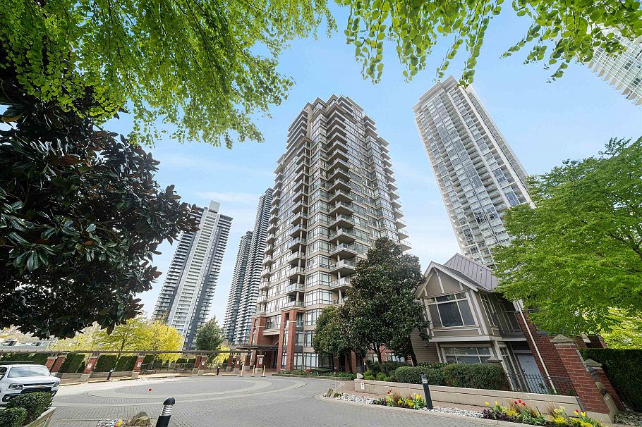 1906 4132 Halifax Street Burnaby, BC - 1