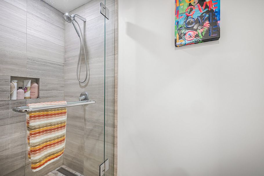 2306 1480 Howe Street Vancouver, BC - 14