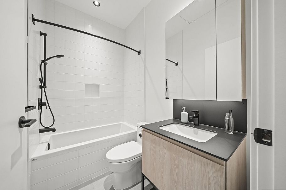 3958 Dumfries Street Vancouver, BC - 11