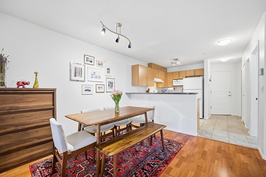 155 1100 E 29th Street North Vancouver, BC - 8