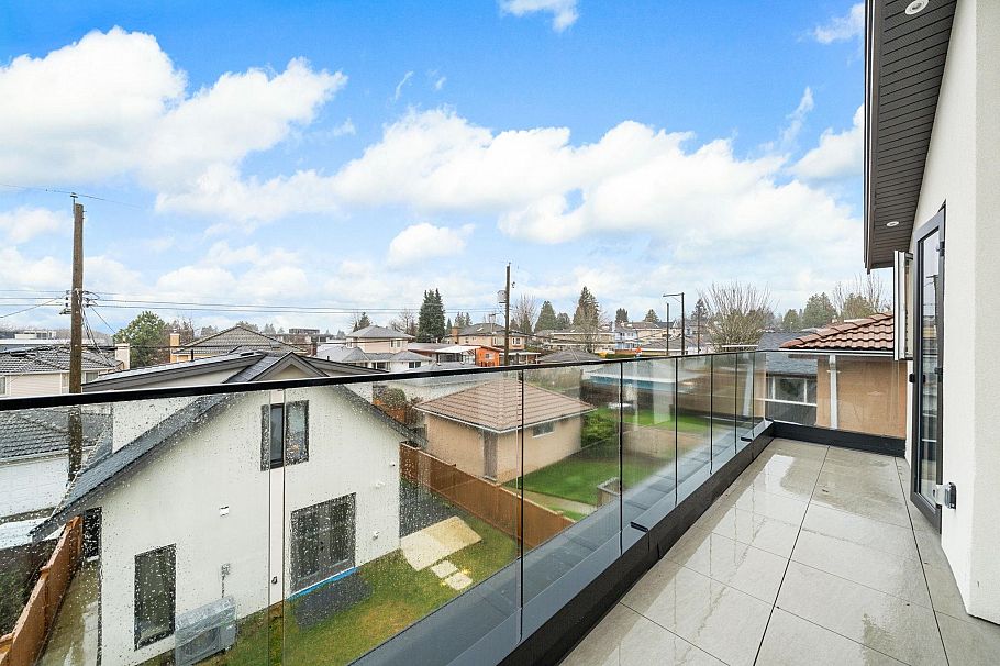 7851 Cartier Street Vancouver, BC - 24